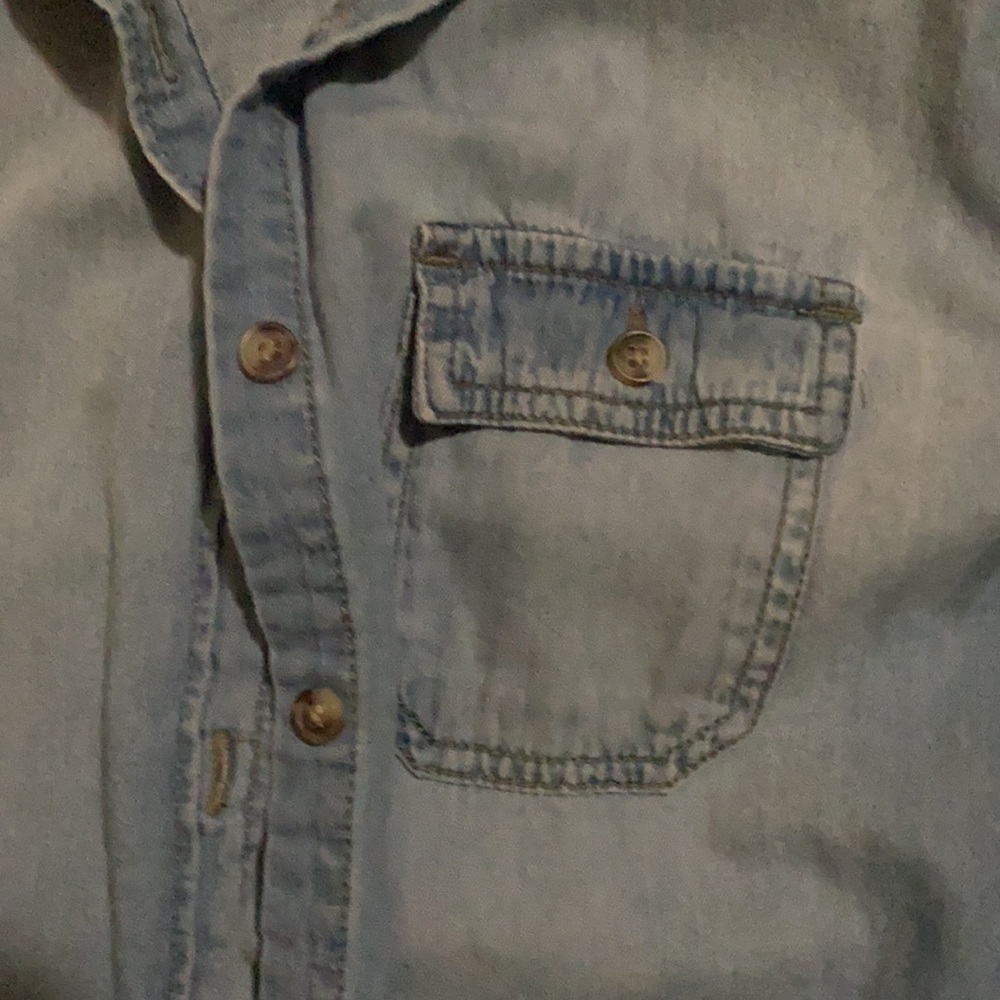 BDG lightweight denim button up - Picture 3 of 5
